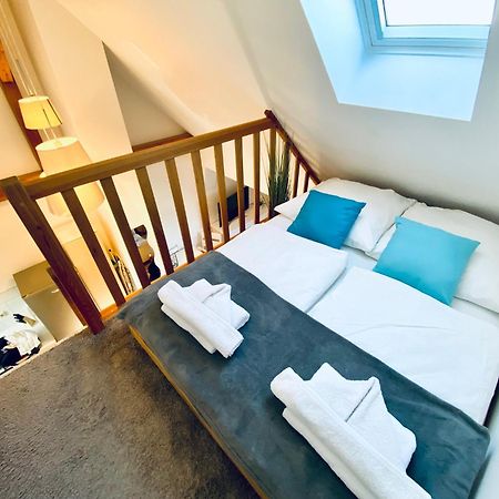 Apartment Schleusentor - Ferienwohnung Maisonette รอสต็อค ภายนอก รูปภาพ