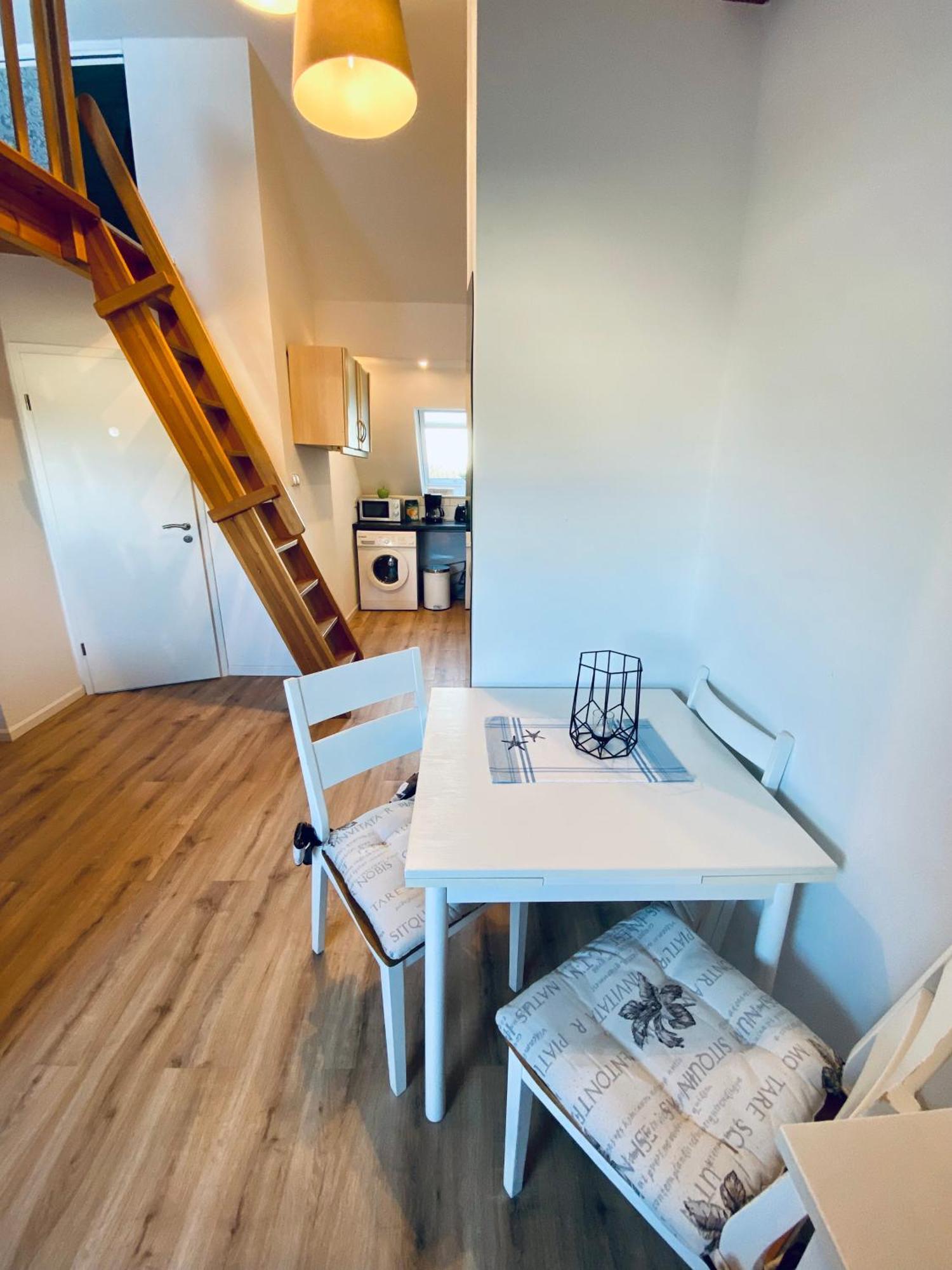 Apartment Schleusentor - Ferienwohnung Maisonette รอสต็อค ภายนอก รูปภาพ